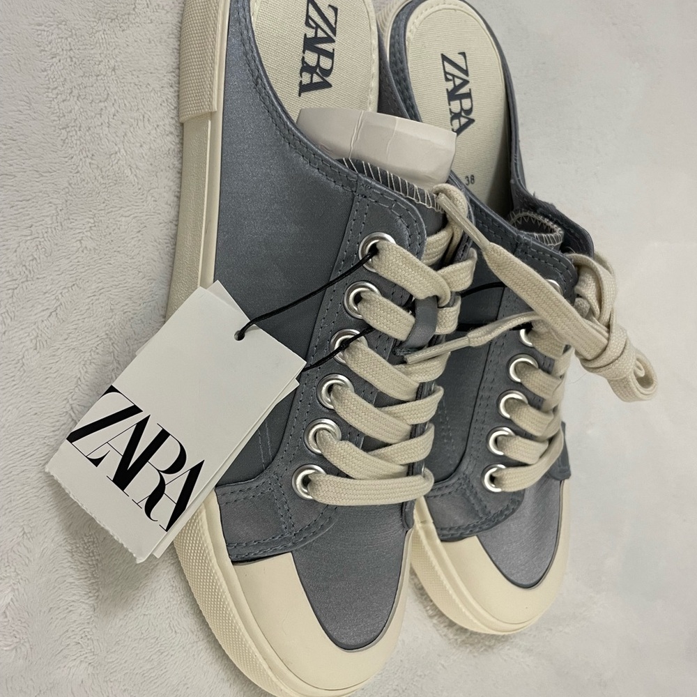 Zara Women's Gray and Cream Sneakers